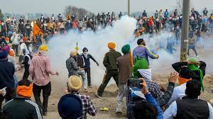 Farmers face tear gas trying to resume march to India capital